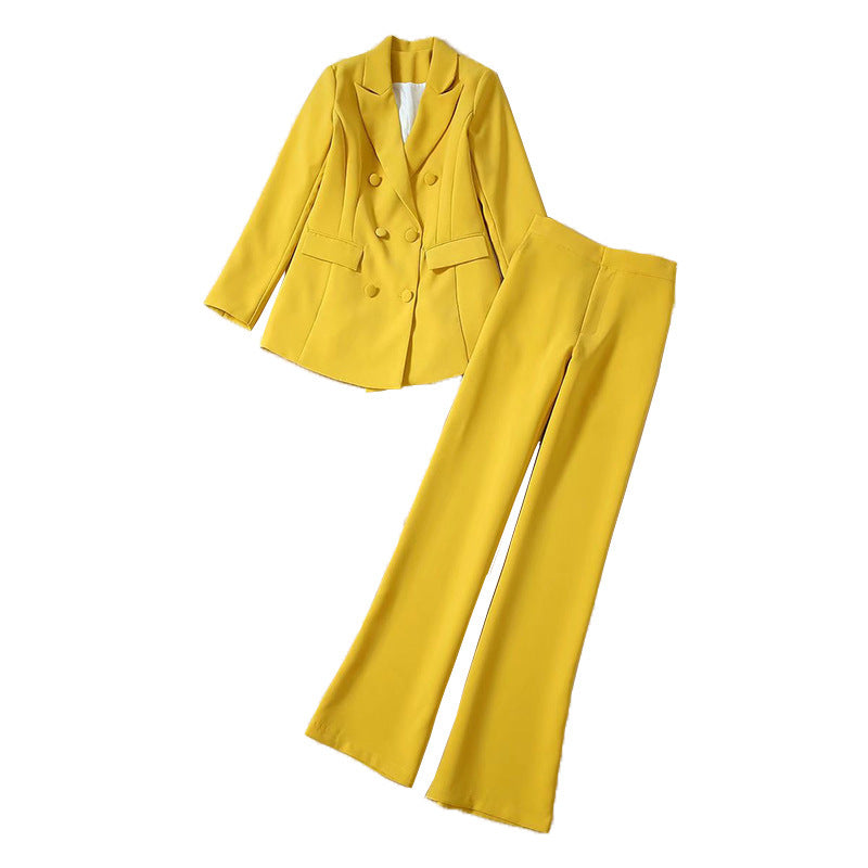 Traje pequeño profesional informal amarillo de dos piezas para mujer