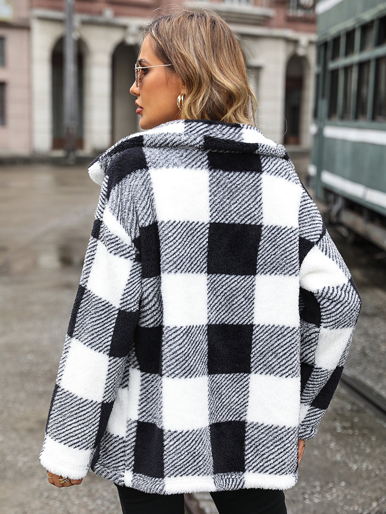 Chaqueta informal de felpa con una sola botonadura y cuadros de manga larga con cuello para mujer de otoño e invierno