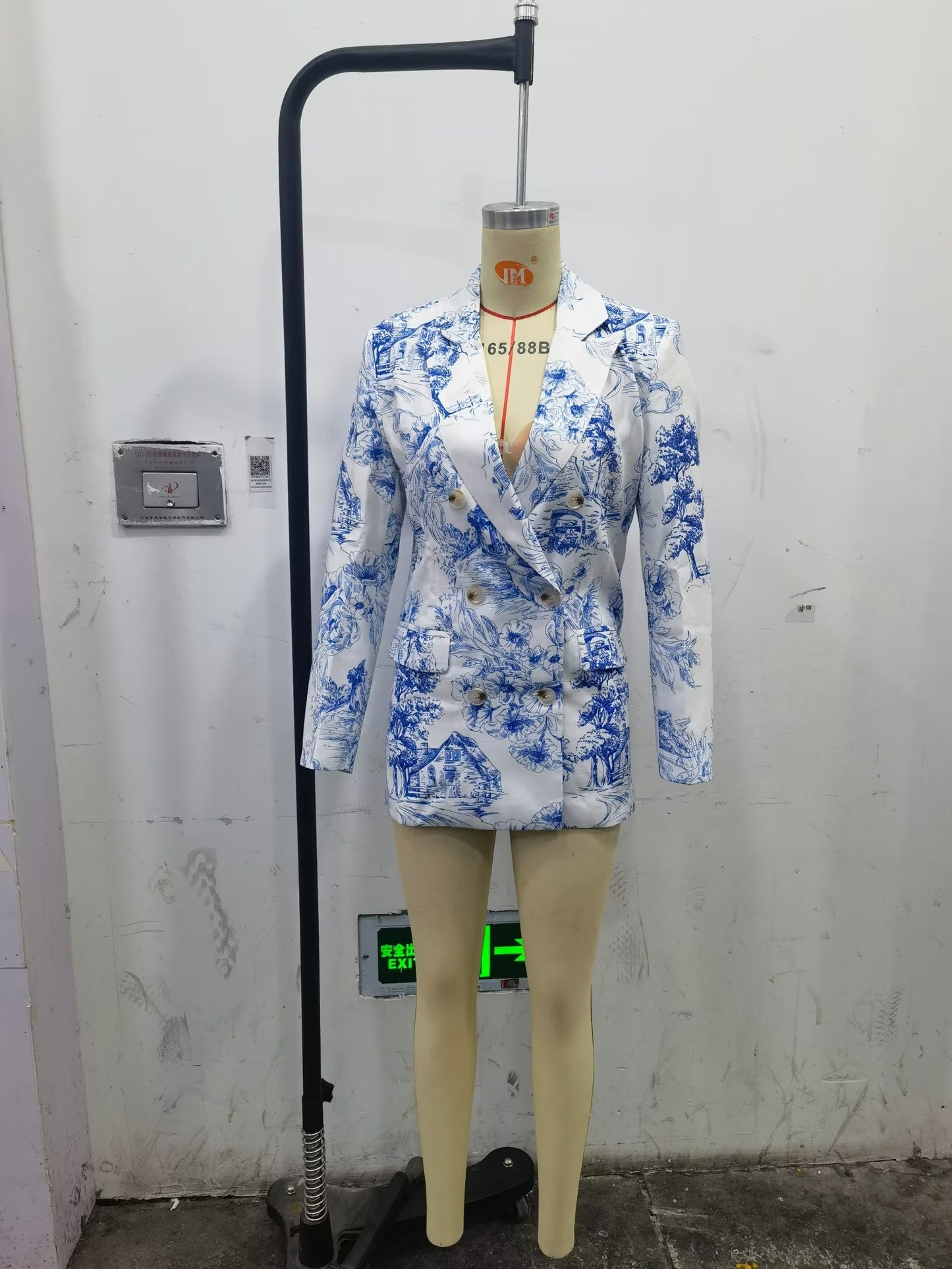 Spring Women Clothing All Matching Blue White Porcelain Printed Casual Waist Tight Slimming Blazer