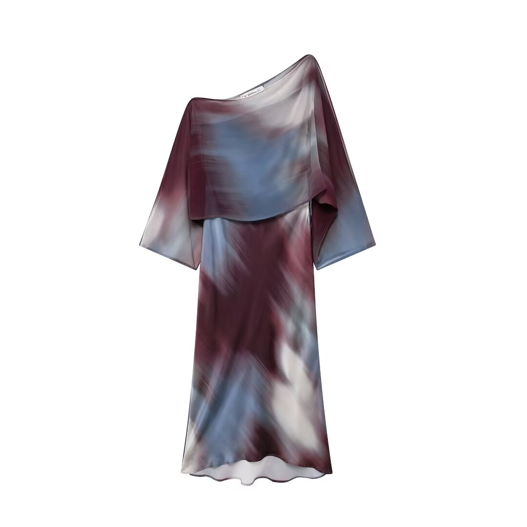 Robe longue en satin de soie imprimée à décoration laminée pour femme