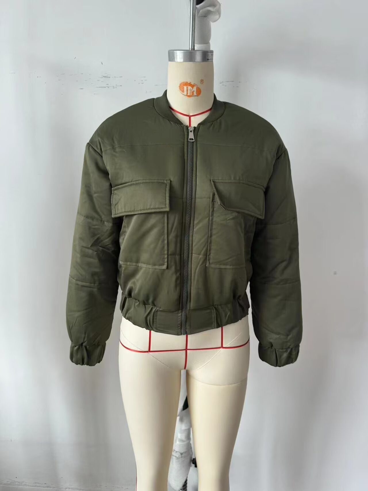 Manteau veste en coton à double poche vert armée élégant et simple pour femme