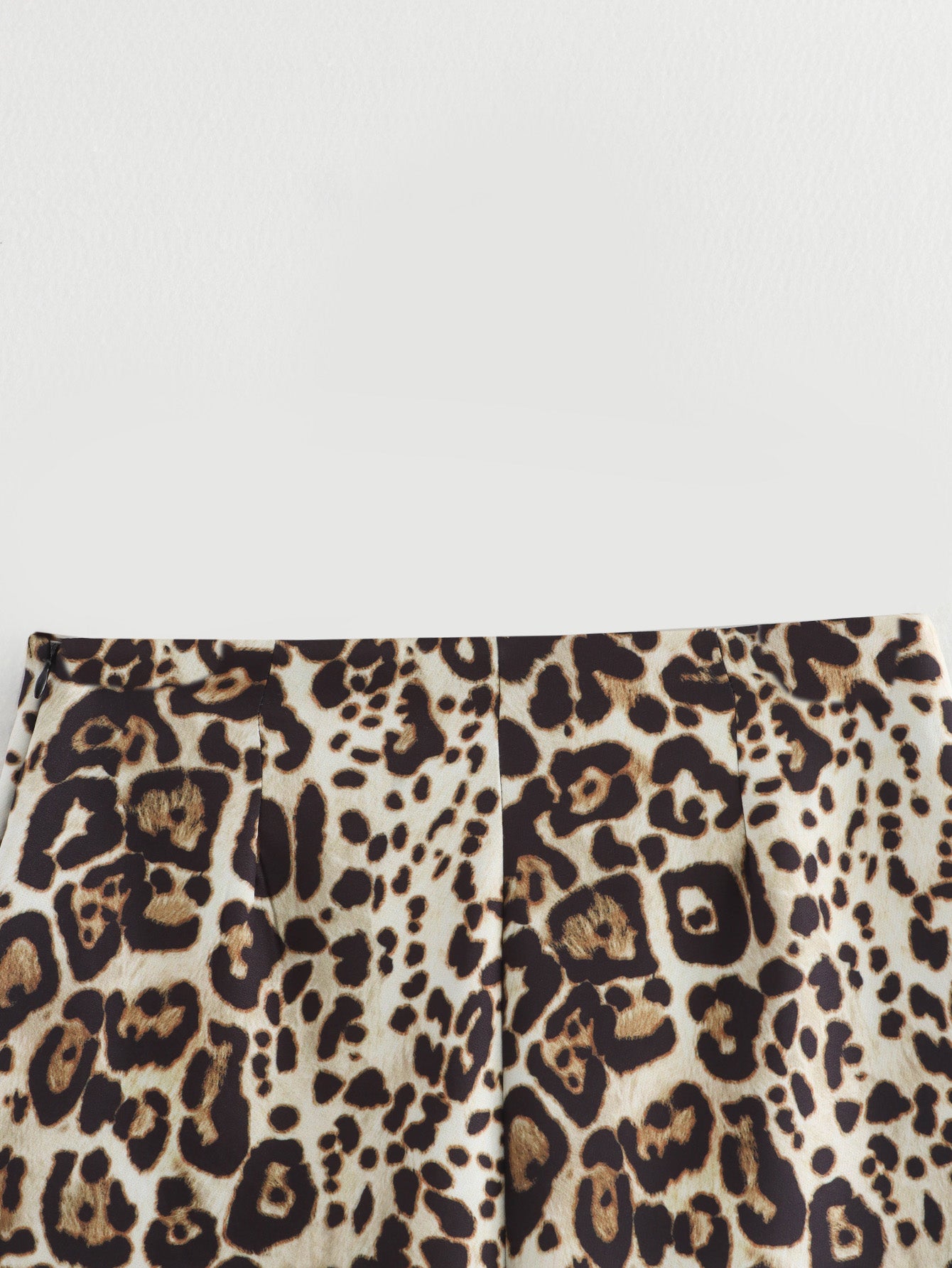 Falda culotte con estampado animal y diseño urbano para mujer de otoño