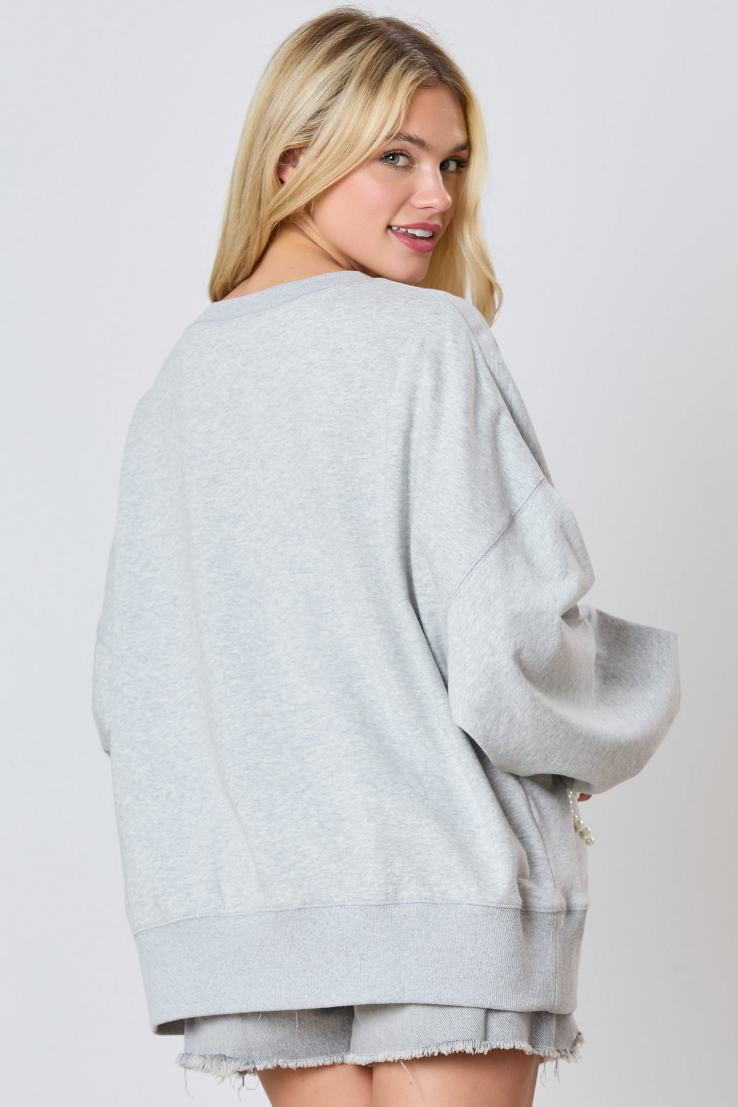 Sweat-shirt décontracté à manches longues pour femme avec nœud en perles et décoration, automne et hiver