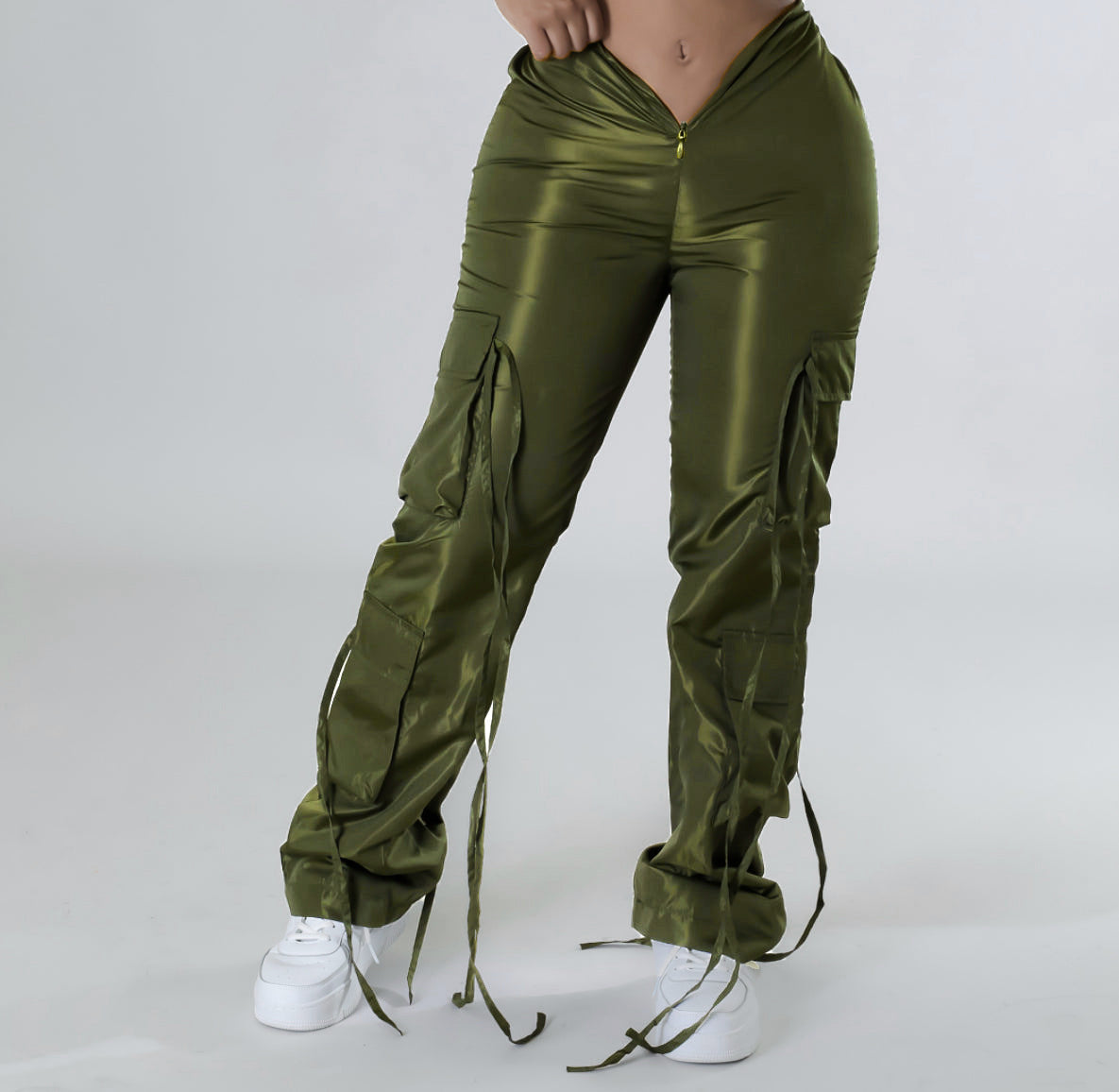 Pantalones casuales verdes de color sólido con correa con cierre de cremallera para mujer