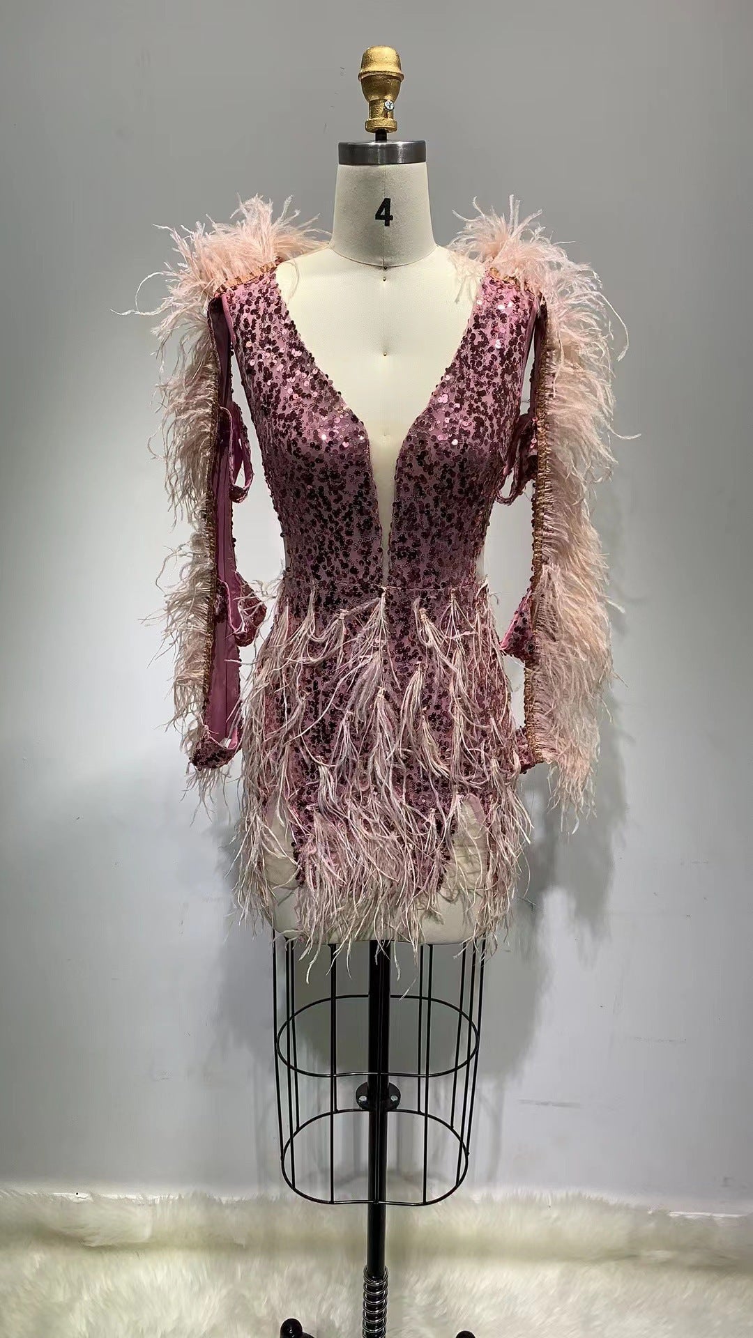 Robe amincissante à manches longues, paillettes, coupe basse, moulante, haut de gamme, plumes, automne