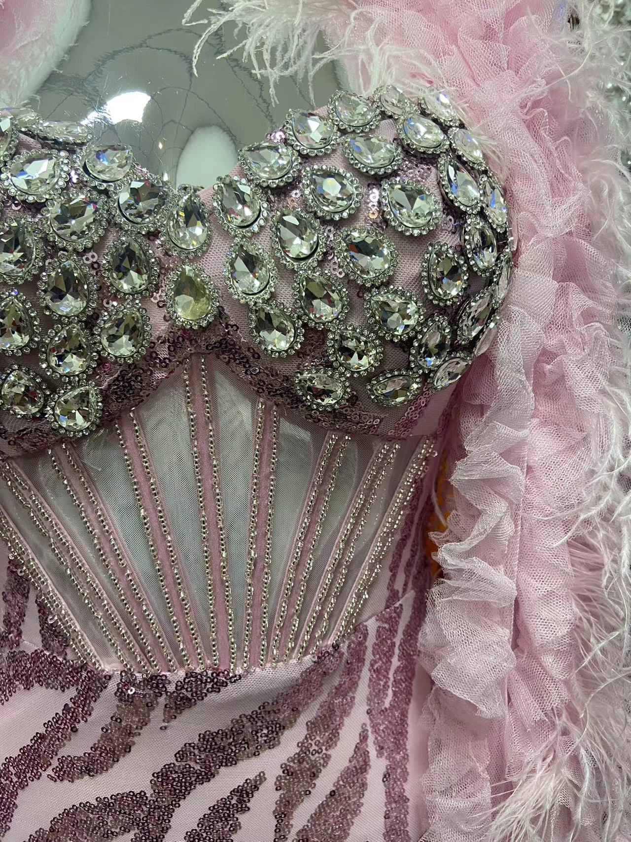 Robe bustier tubulaire brodée à paillettes et strass pour femmes, mode loisirs