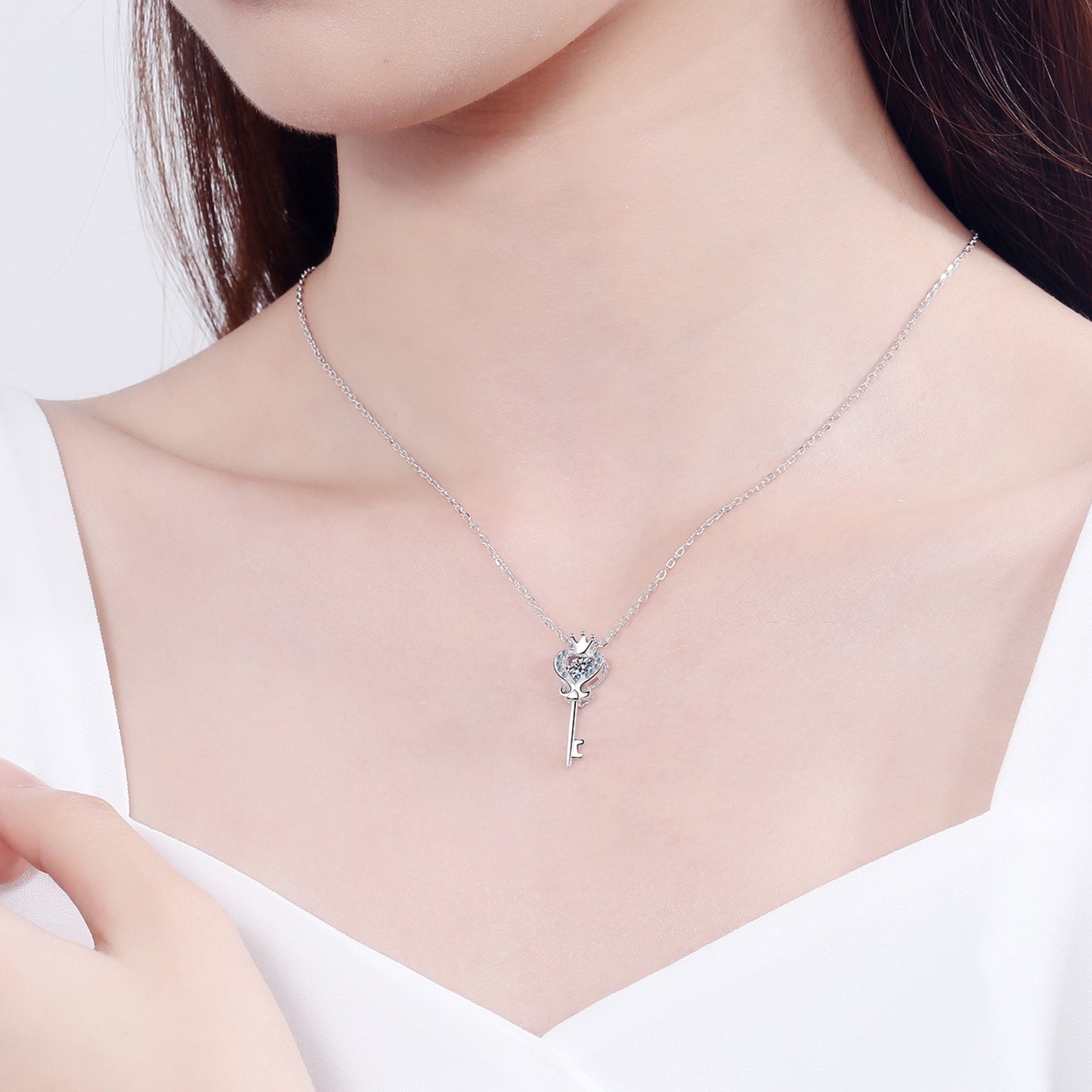 Collier en argent sterling 925 moissanite en forme de clé