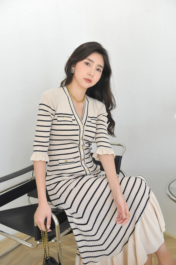 Gentle French Spring And Summer Striped Knitted V-neck Dress