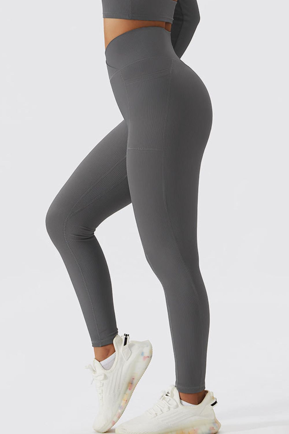 Leggings activos con cintura cruzada Basic Bae