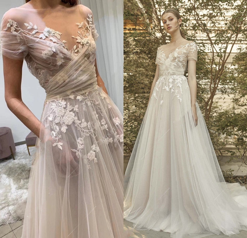 Women's Fashion Lace Outdoor Lawn Wedding Dress