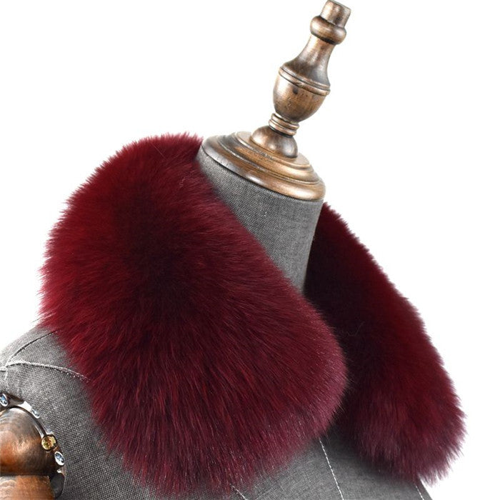 The Fox Fur Collar Sells A Universal Round Neck To Keep Warm