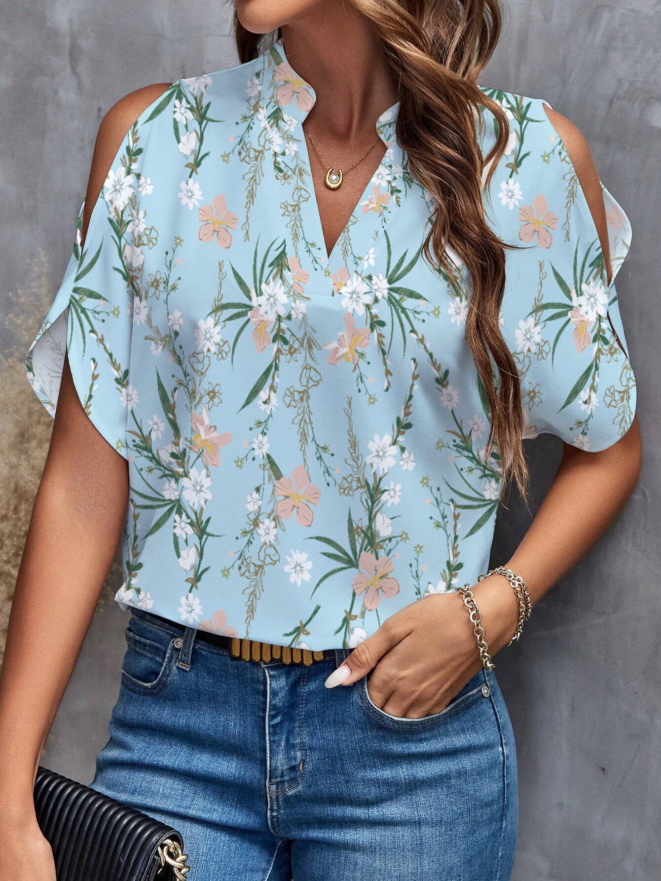 Women's Loose Off-the-shoulder Printed V-neck Top