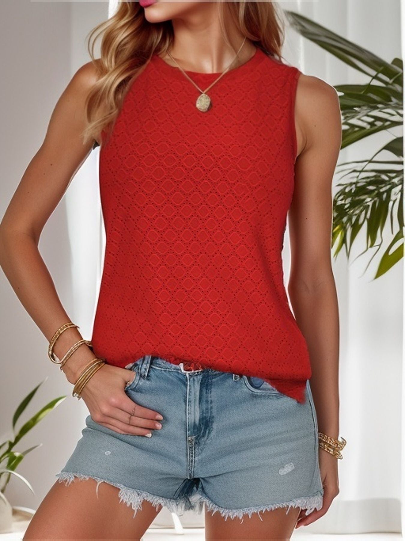 Blusa sin mangas con cuello alto para mujer