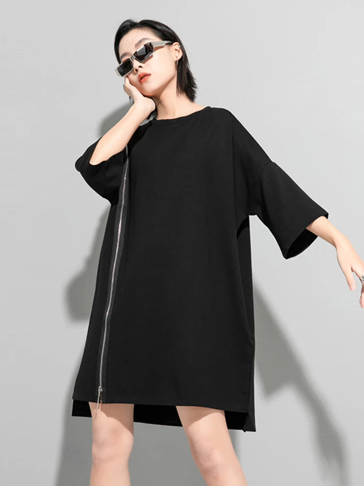 [EAM] femmes noir fermeture éclair grande taille robe nouveau col rond trois-quarts manches coupe ample mode marée printemps automne 2024 1DF5283