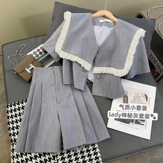 Uniforme gris, ensembles courts pour femmes Y2K, tenues assorties, hauts et pantalons à col bleu marine, costume deux pièces, vêtements de survêtement, nouvelle collection été 2023