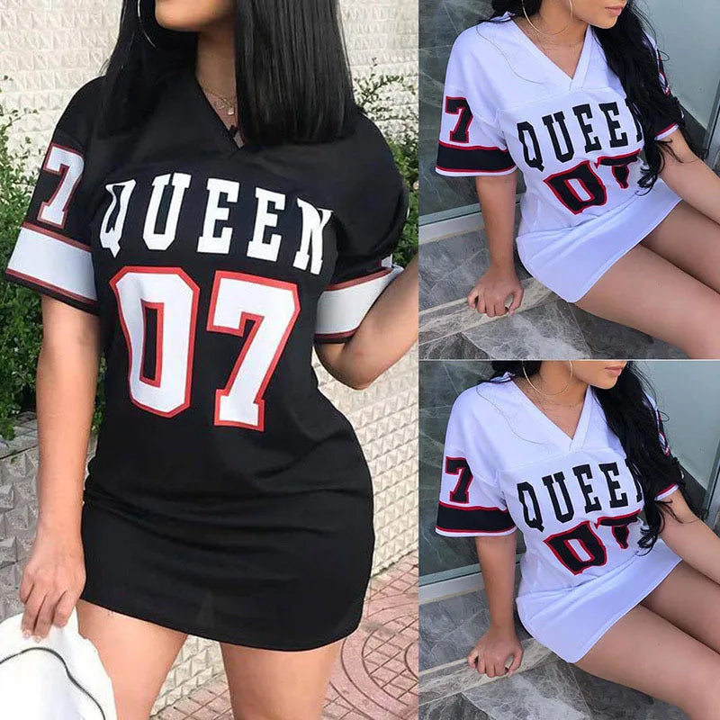 Vestido con estampado de letras Queen y cuello en V, manga corta, estilo deportivo de baloncesto, ropa femenina holgada Sexy, ropa de calle 2023