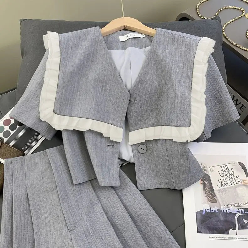 Uniforme gris, ensembles courts pour femmes Y2K, tenues assorties, hauts et pantalons à col bleu marine, costume deux pièces, vêtements de survêtement, nouvelle collection été 2023