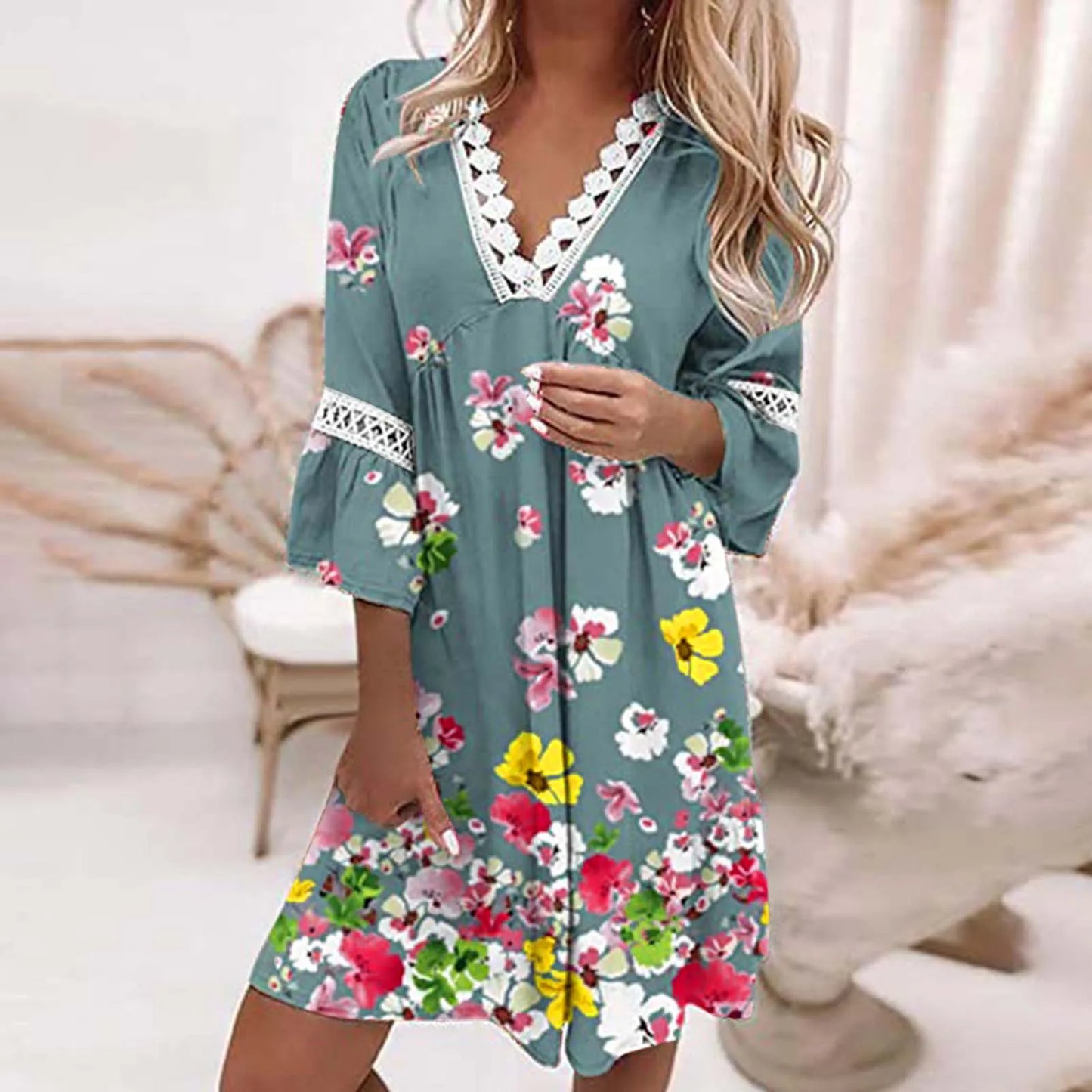 Vestidos bohemios informales para mujer, minivestido holgado con estampado Floral y cuello en V y manga acampanada, minivestido étnico para mujer 2023