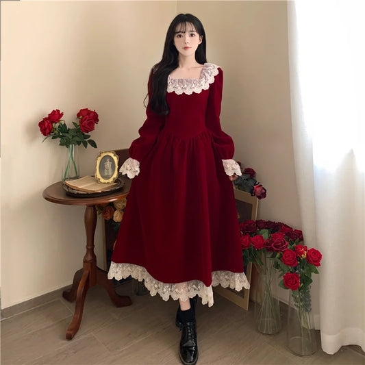 Christmas Dress Vintage Lace Splicing Gold Velvet Red Long Dress Elegant Thin Evening Dress Chic and Simple 2023 Autumn New