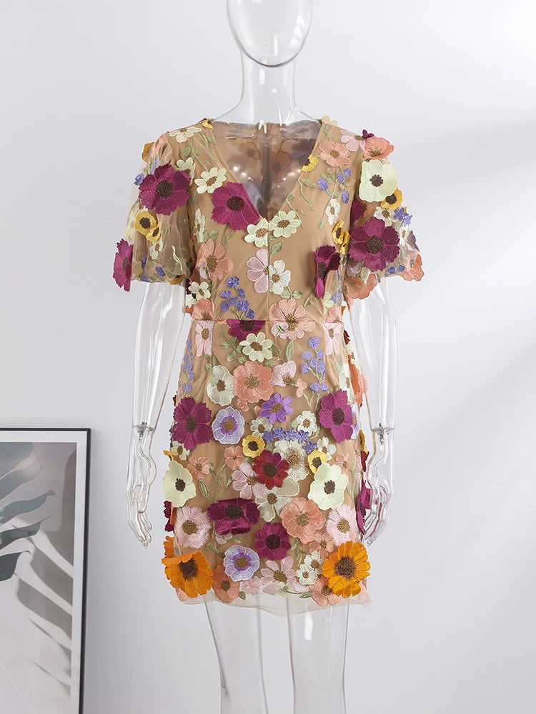 Mini robe de luxe brodée de fleurs pour femmes, col en v, manches courtes bouffantes, paquet de hanches, robes de soirée, printemps, 2024