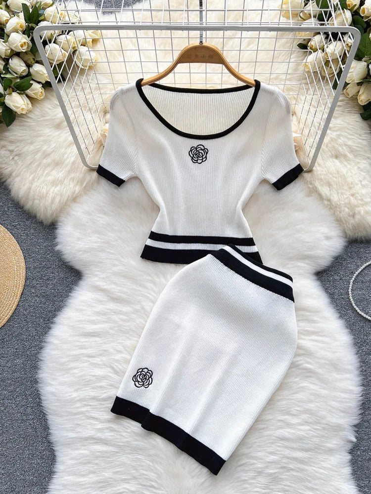 YuooMuoo Women Dress Set Korean Fashion Knitted Crop Tops + High Waist Skinny Mini Skirts Fashion Two Piece Suits Matching Set