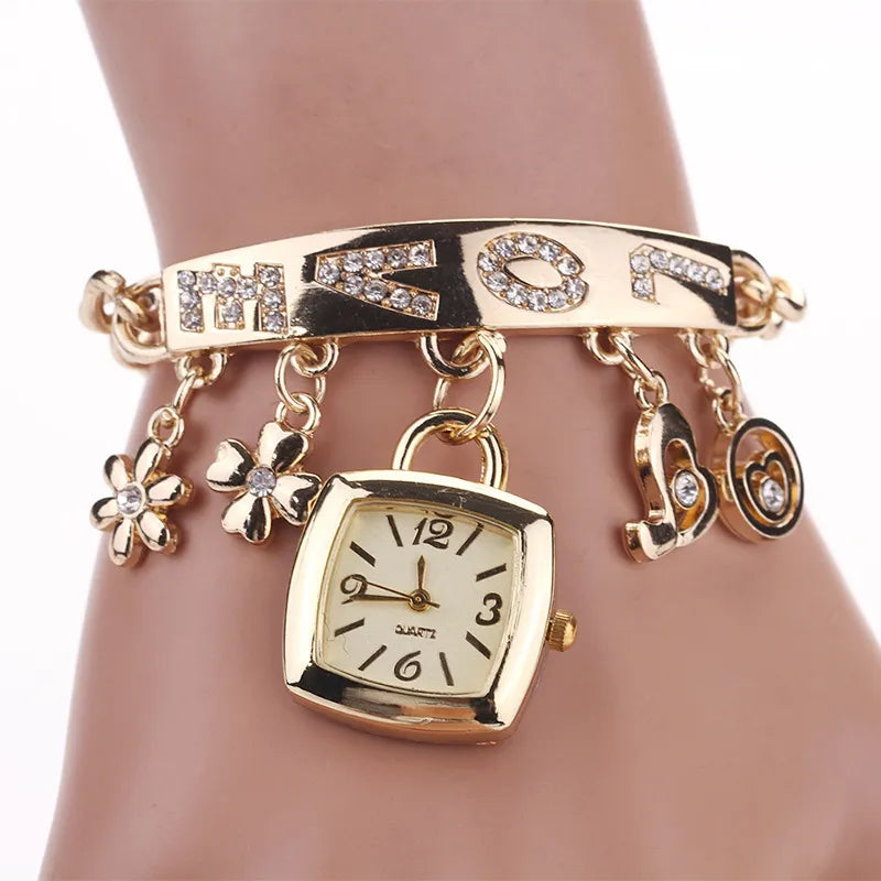 Femmes montres avec lettres strass incrusté chaîne Bracelet fleur pendentif montre-Bracelet dames robe montres cadeau Zegarek Damski