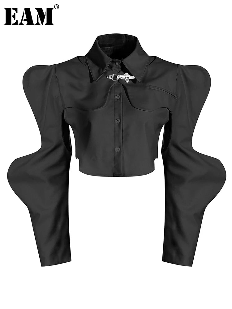 [EAM] blusa corta irregular en forma de negro para mujer, solapa nueva, camisa holgada de manga larga, moda Primavera otoño 2024 1DE7398