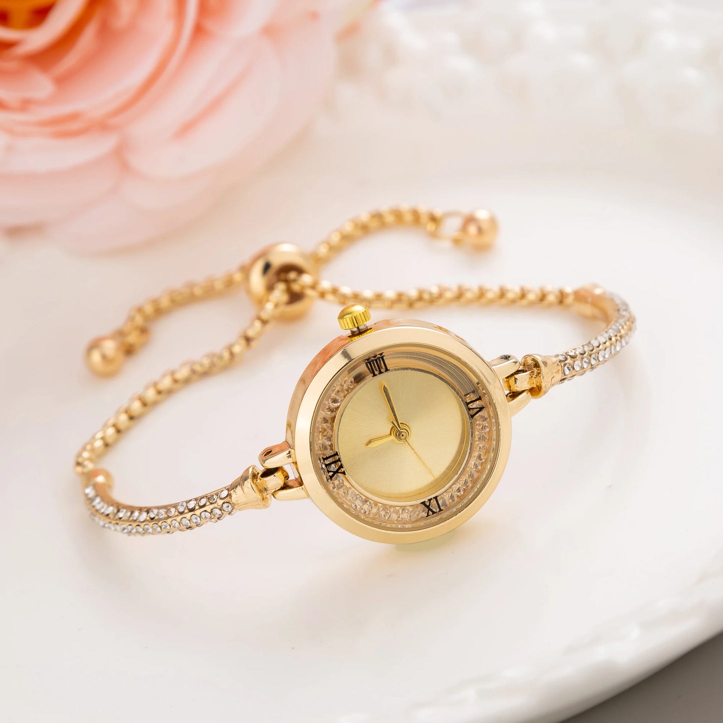 Reloj de pulsera de acero bonito para mujer, relojes de pulsera de cuarzo de lujo a la moda con esfera pequeña, reloj de pulsera Popular elegante para mujer 2023