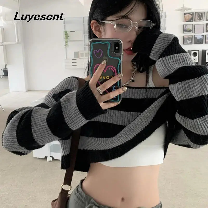 Female Casual Outdoor Knit Pullover Crop Sweater Y2k Girl Gray Black Stripe Loose Long Sleeve Sweaters Off Shoulder Short Jumper