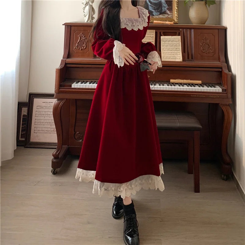 Christmas Dress Vintage Lace Splicing Gold Velvet Red Long Dress Elegant Thin Evening Dress Chic and Simple 2023 Autumn New