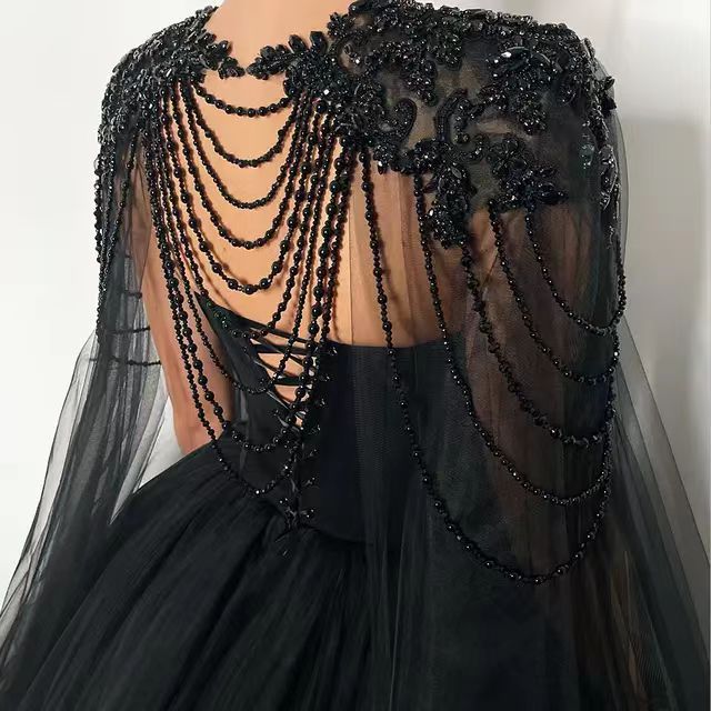 Vestido de noche negro estilo diario