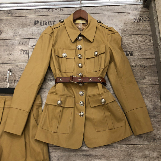 Nuevo traje de temperamento de estilo militar para mujer