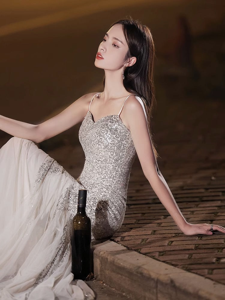 High-end Elegant Silver Sequined Fishtail Evening Dress