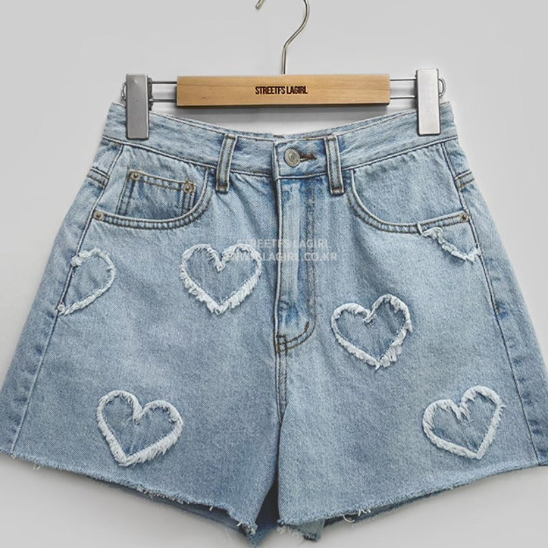 Cute Frayed Heart Pattern Light Color And Water Scrubbing High Waist Denim Shorts