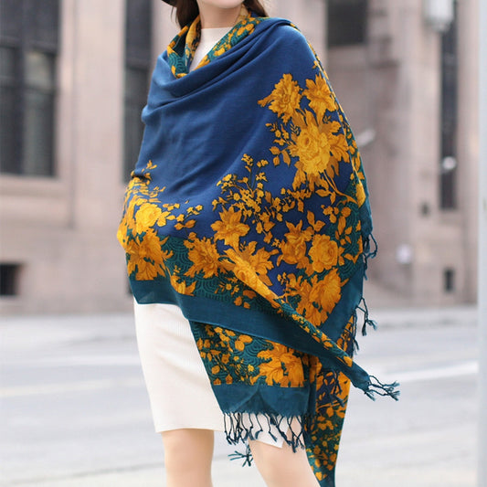 Women's Pure Wool Scarf With Cape Print