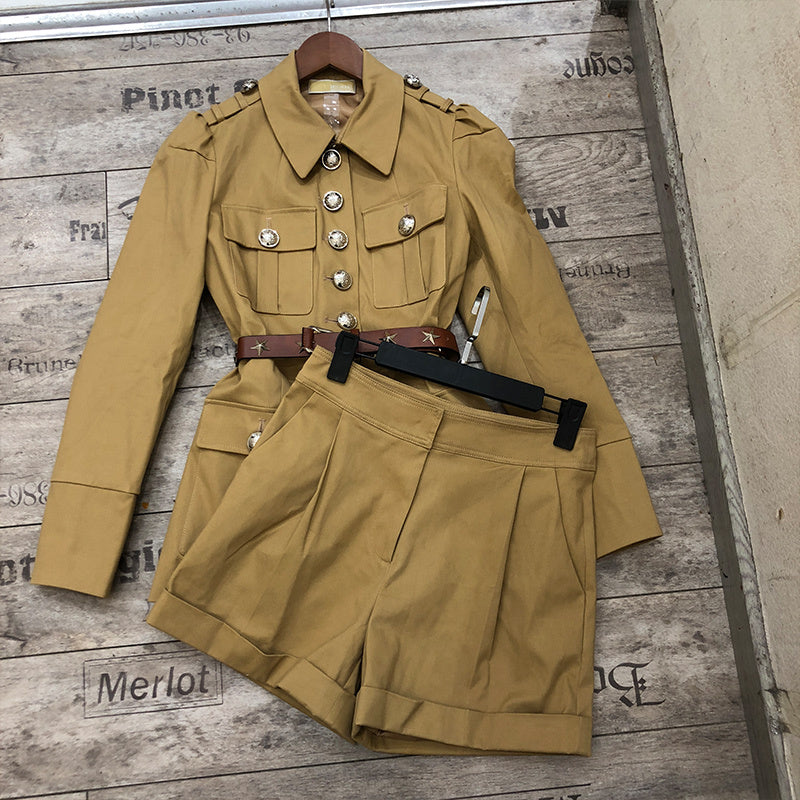 Nuevo traje de temperamento de estilo militar para mujer